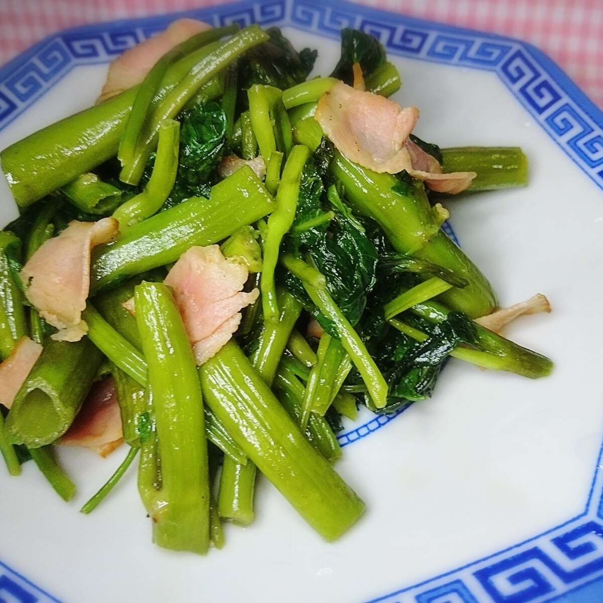 空芯菜 くうしんさい のベーコン炒め レシピ 作り方 By あやめぇ 楽天レシピ 空芯菜 くうしんさい のベーコン炒め レシピ 作り方 By あやめぇ 楽天レシピ